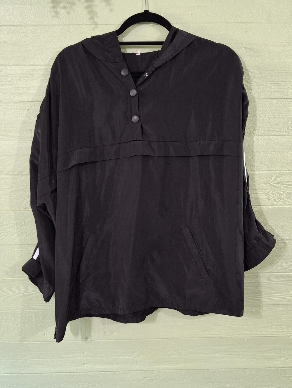 Womens Sporty Casual Gorpcore Streetwear black hooded windbreaker Size L. A&M